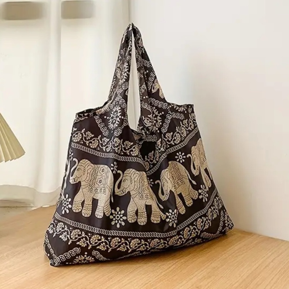 Tote, nylon leopard print, NIP, water resistant, 16.5x22x1.9, multi pockets